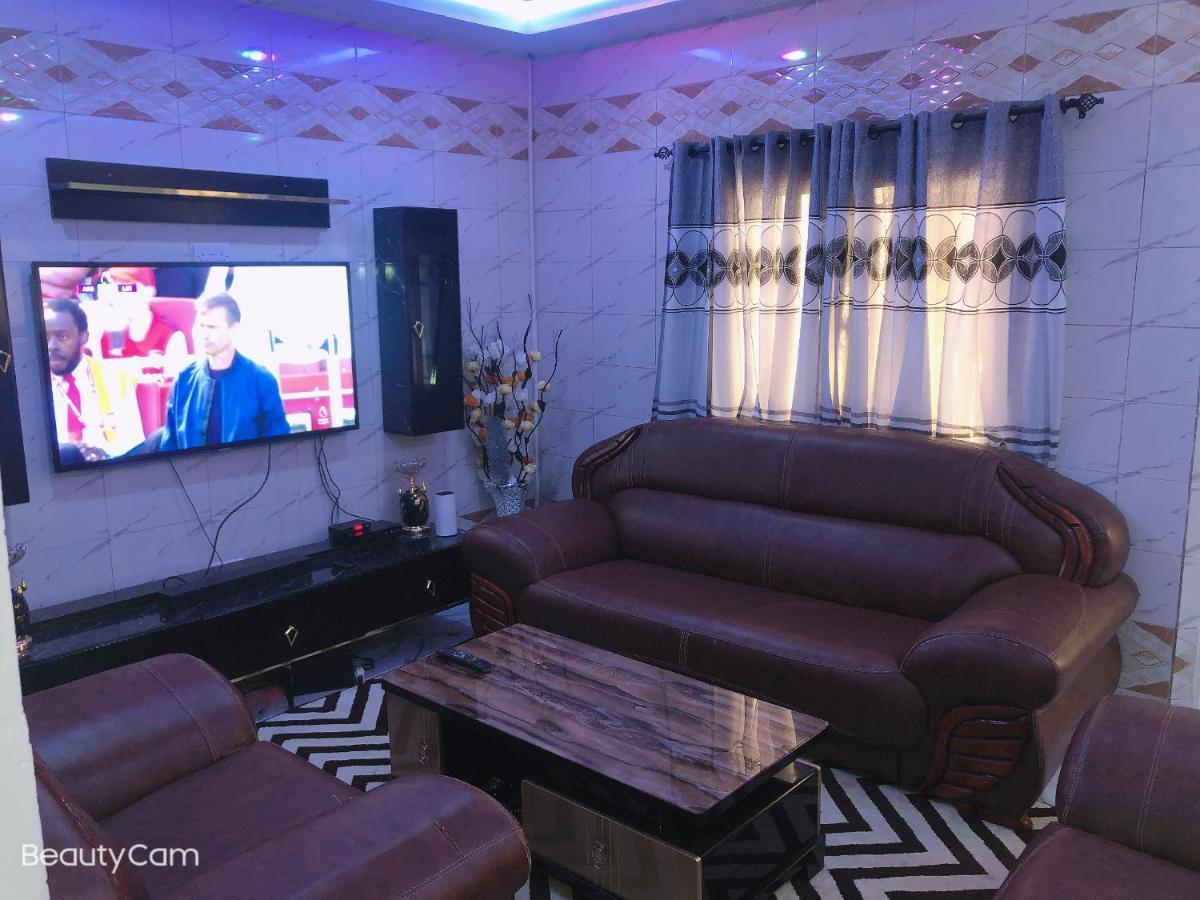 Awamuulamin Manneh Guest House Abuko Exterior photo